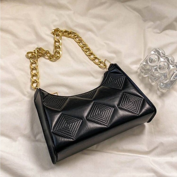 Boho vegan leather quilted shoulder bag - Picture 4 of 6